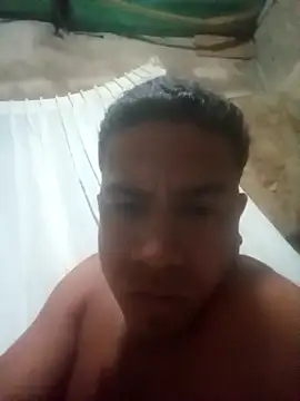 Snapshot of Morales2205 chatting on March 30, 3:41 am Morales2205 online show from March 30, 3:41 am