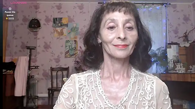 Snapshot of Shooting-Star- chatting on June 21, 4:46 pm Shooting-Star- online show from June 21, 4:46 pm