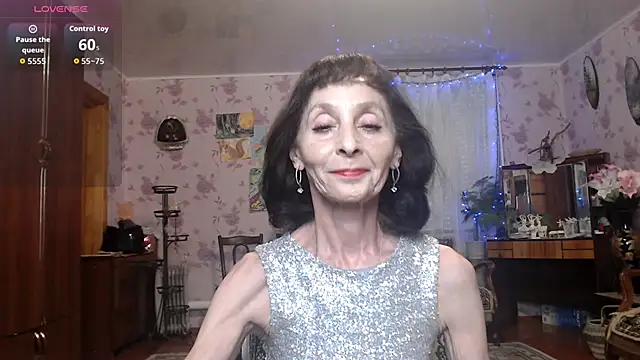 Snapshot of Shooting-Star- chatting on May 31, 7:36 pm Shooting-Star- online show from May 31, 7:36 pm