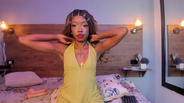 MOONWUW online show from July 12, 12:44 am