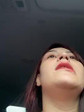Snapshot of veronicasapequinha chatting on April 7, 11:01 am veronicasapequinha online show from April 7, 11:01 am