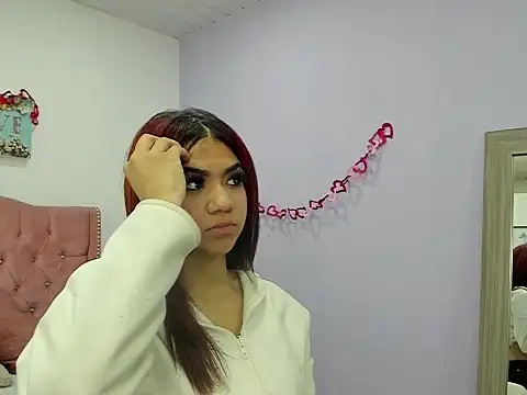 Valenn02 online show from March 30, 1:45 pm