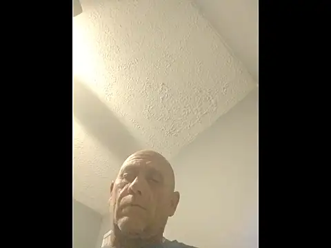 carldhammers online show from May 18, 5:02 am