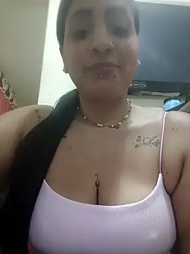 val eria online show from May 1, 11:43 pm