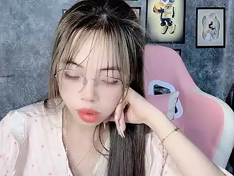 Bella167 online show from March 29, 8:32 pm