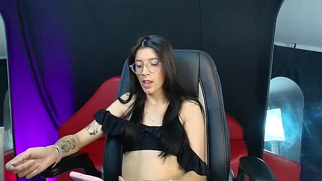 jazminswee online show from April 30, 9:52 pm