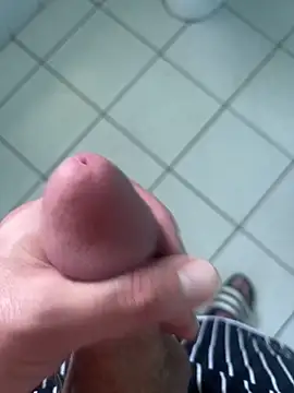 Snapshot of Joeydou420 chatting on March 29, 1:35 pm Joeydou420 online show from March 29, 1:35 pm