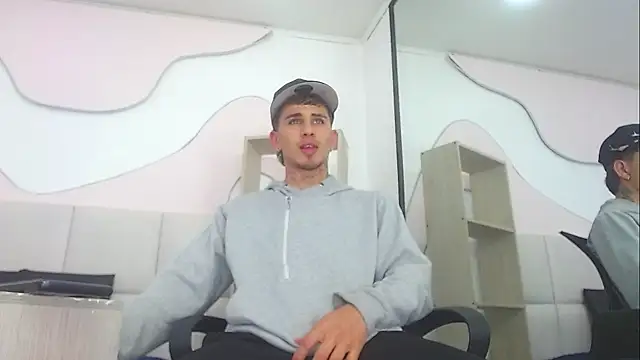 DanntheStiff online show from April 24, 7:27 pm