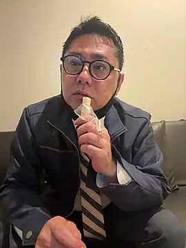 RYUICHI 1919 online show from May 7, 10:40 am