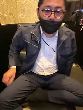 RYUICHI 1919 online show from May 11, 11:00 am