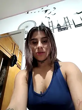 Emmaliz14 online show from March 31, 1:51 am