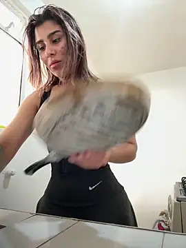 Emmaliz14 online show from April 1, 7:44 pm