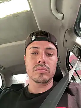 axel y greis online show from March 28, 5:03 pm