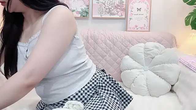 kittrnjpgirl online show from June 26, 1:44 am