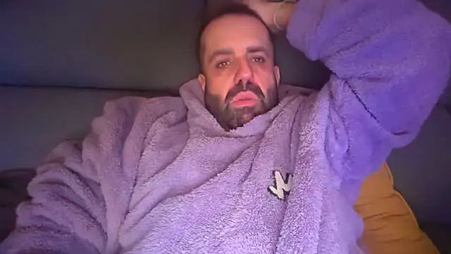 Snapshot of pirulomadrid79 chatting on March 30, 2:24 am pirulomadrid79 online show from March 30, 2:24 am