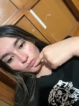 Camila010203 online show from March 28, 5:19 am