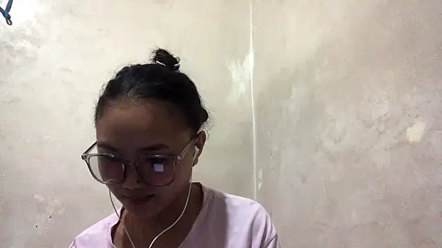 VeronicaCepeda online show from March 31, 12:40 pm