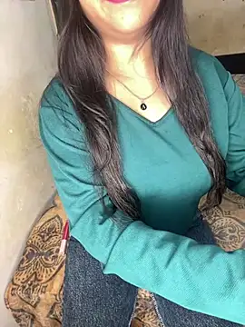 HOTTY ALIA1 online show from April 2, 4:08 am