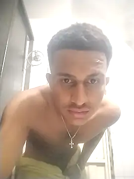 Snapshot of ianruiz02 chatting on March 29, 4:36 am ianruiz02 online show from March 29, 4:36 am