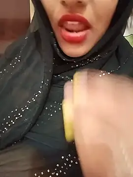 Snapshot of Miss_Noor__ chatting on June 19, 8:42 am Miss Noor online show from June 19, 8:42 am