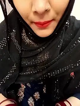 Miss Noor   online show from April 4, 7:26 am