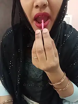 Miss Noor   online show from May 15, 8:23 am