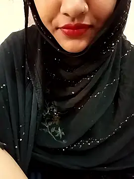 Snapshot of Miss_Noor__ chatting on May 30, 5:25 am Miss Noor online show from May 30, 5:25 am