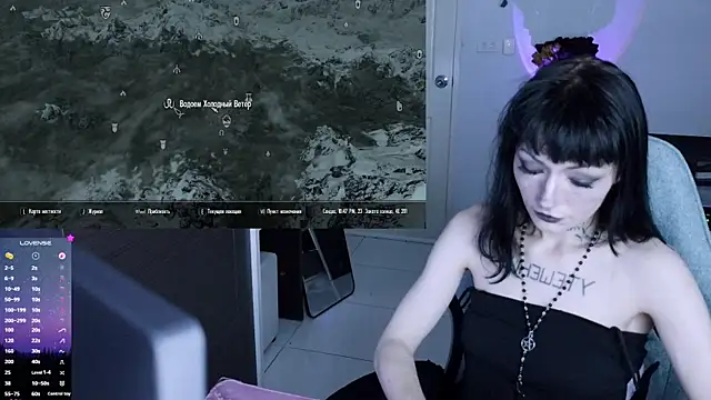 Snapshot of H3xD0ll chatting on July 2, 3:40 pm H3xD0ll online show from July 2, 3:40 pm