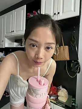 yuanpu0925 online show from April 8, 11:06 pm