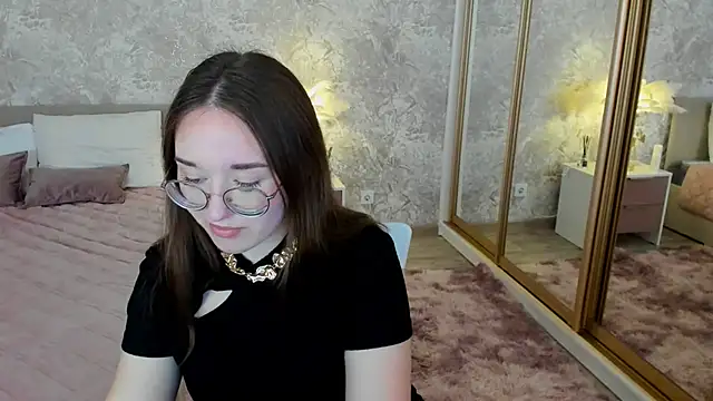 SweeteAmy online show from April 10, 12:34 pm