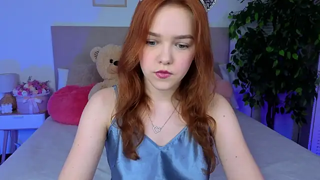 Snapshot of Melissa_me0w chatting on June 17, 6:35 am Melissa me0w online show from June 17, 6:35 am