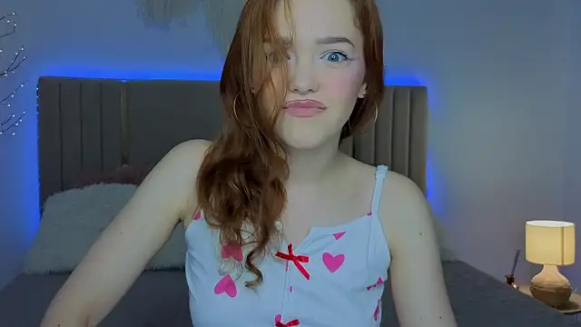 Snapshot of Melissa_me0w chatting on July 18, 6:22 am Melissa me0w online show from July 18, 6:22 am