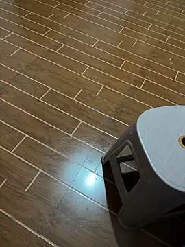 yingzi003 online show from April 1, 3:42 pm