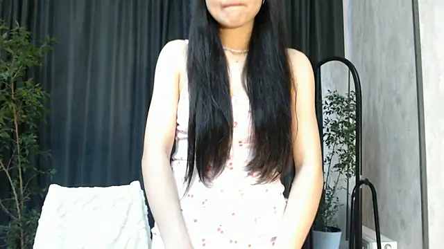 SecretTiny online show from April 9, 12:33 pm