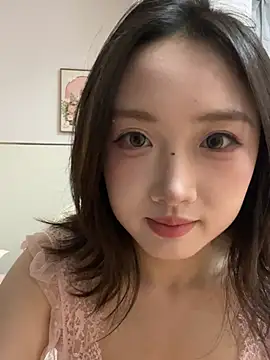 Alice-babyone online show from May 13, 2:02 pm