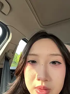 Alice-babyone online show from May 3, 8:52 am