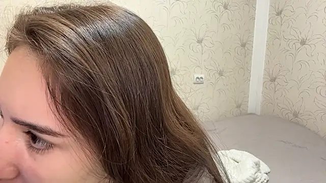 NamiLoon online show from April 9, 2:46 am
