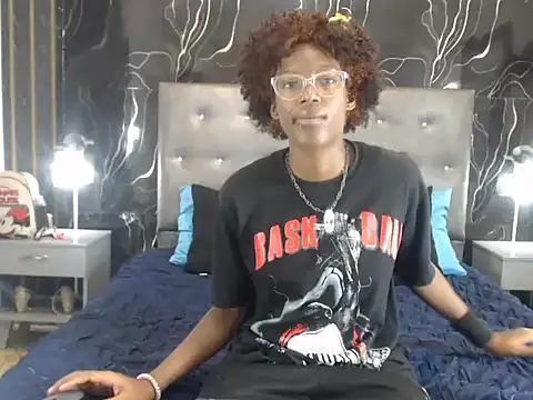 LeinFoxx online show from March 30, 11:17 pm