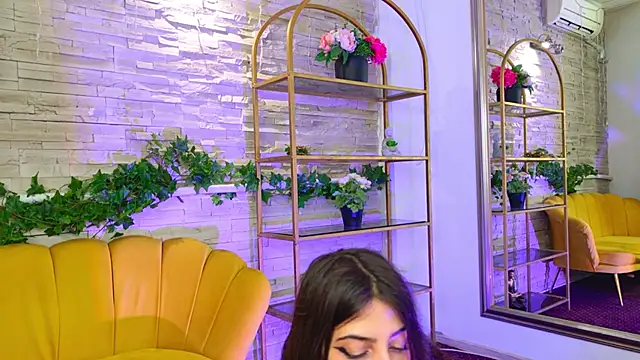 JeniferRosee online show from June 14, 7:37 pm