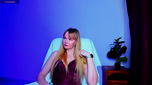 Snapshot of Kirasweetlove chatting on March 31, 10:50 am Kirasweetlove online show from March 31, 10:50 am