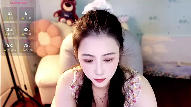 Snapshot of summer_uu chatting on July 8, 7:58 pm summer uu online show from July 8, 7:58 pm