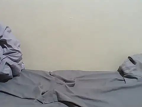 BOOBQUEEN25 online show from April 10, 6:31 am