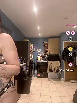 IvyBelleMilf online show from May 15, 9:02 pm