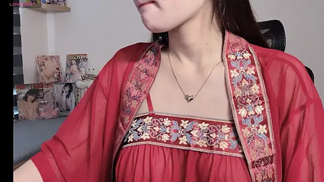 Reina Sweet online show from May 6, 4:05 am