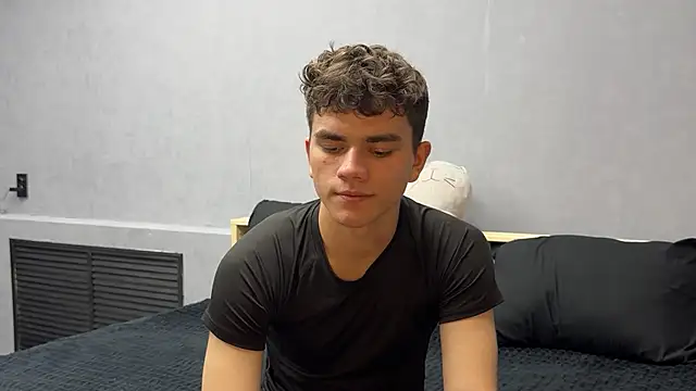 Snapshot of MaxWoolf chatting on May 24, 4:51 pm MaxWoolf online show from May 24, 4:51 pm