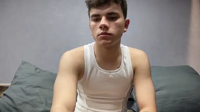 MaxWoolf online show from April 5, 2:24 pm
