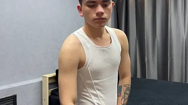 MaxWoolf online show from May 14, 5:32 pm