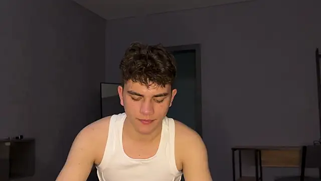 MaxWoolf online show from May 9, 2:53 pm