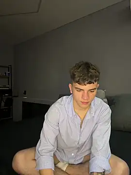 MaxWoolf online show from April 30, 5:20 pm