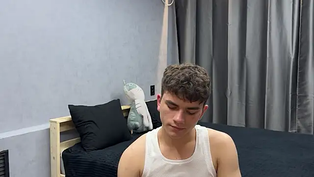 MaxWoolf online show from May 13, 2:46 pm